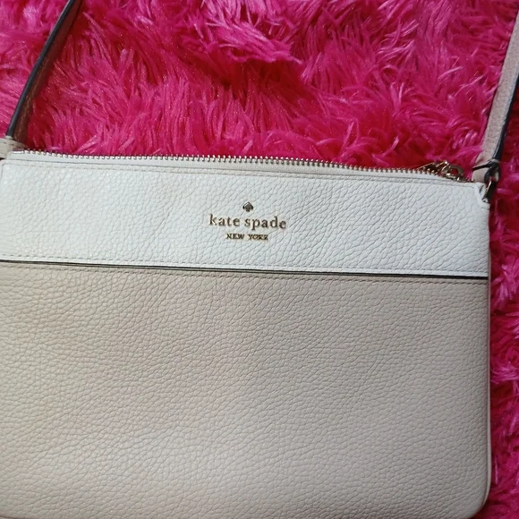 Kate Spade Crossbody, Cream and White Purse, Pebble Leather Bag - Picture 6 of 7